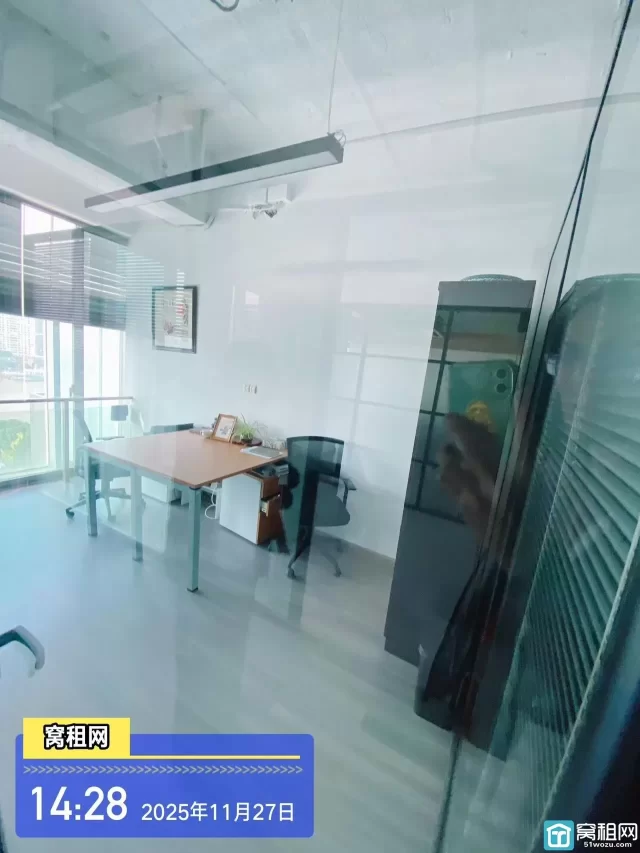 宁波书城小面积办公室25平米包物业费水电费1500元出租
