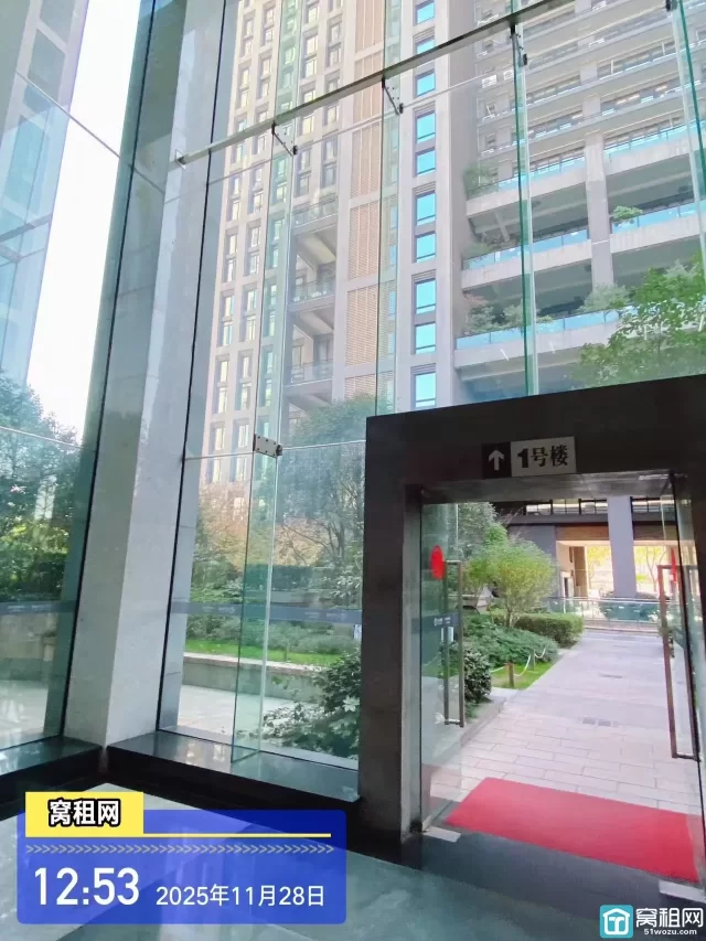 上东国际(图13) 上东国际(图13)