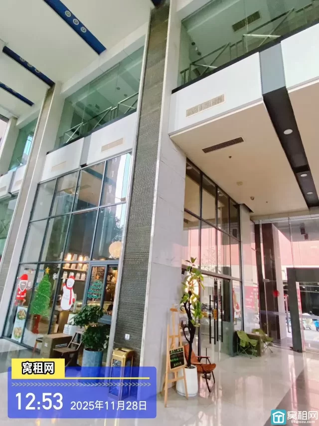 上东国际(图16) 上东国际(图16)