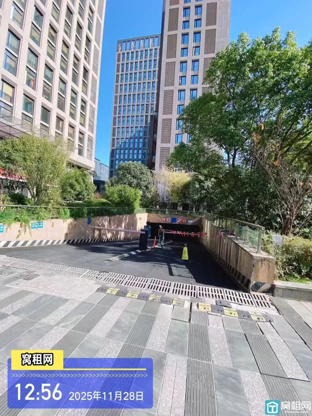 宁波上东国际大厦停车收费