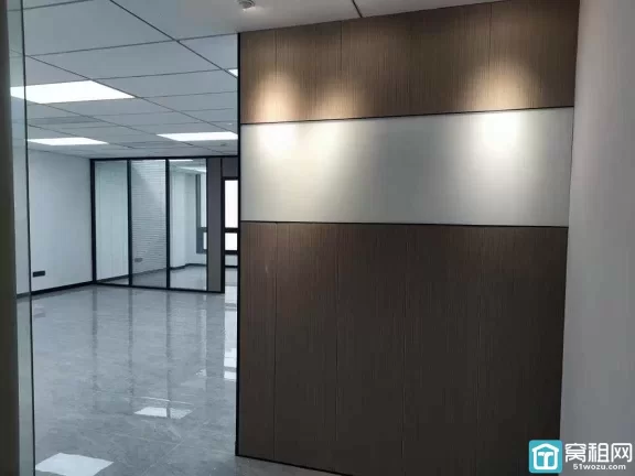 老江东天润商座195平米办公室西北朝向出租