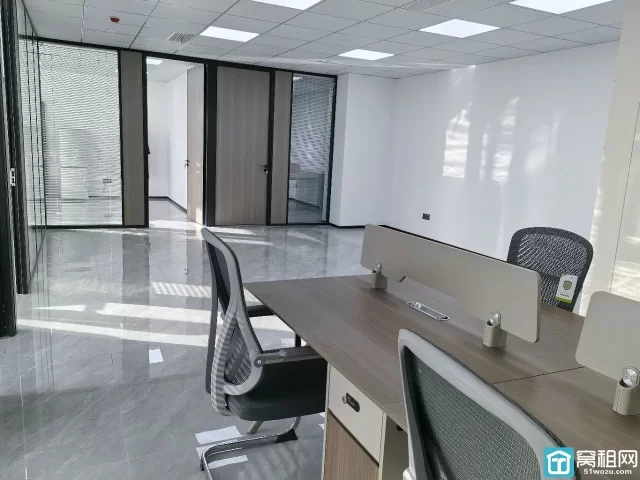 宁波高桥全新写字楼博日大厦出租面积140平米精装修出租