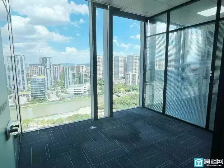 高新区印象城对面浙商银行大厦出租194平米落地窗办公室