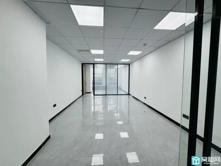 高新区全新装修涌金大厦90平一个隔间，朝南特价2999办公室出租