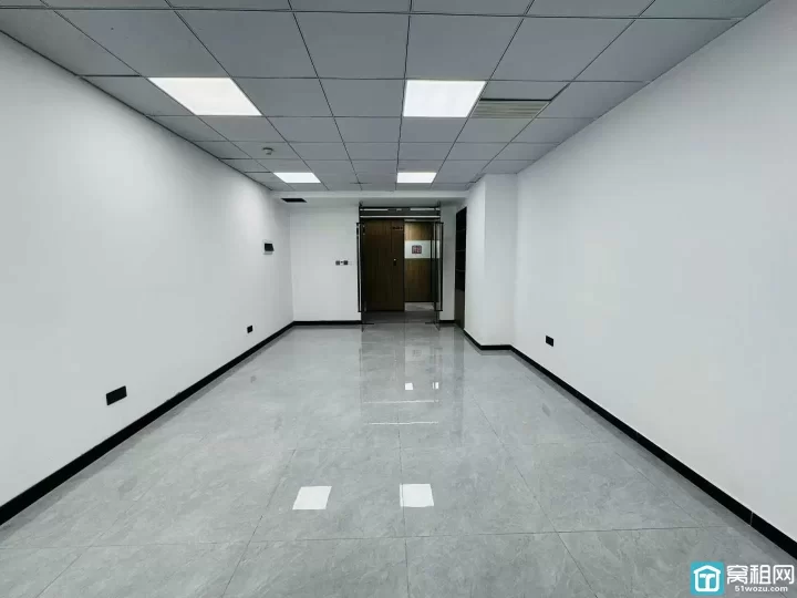 高新区全新装修涌金大厦90平一个隔间，朝南特价2999办公室出租