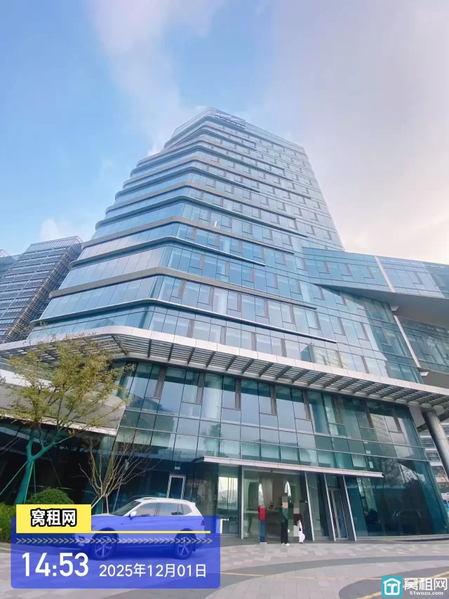 物产城投大厦停车包月收费多少？