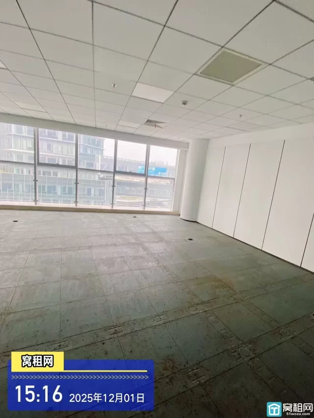 浙江创新中心287.07平米办公室出租朝北，单价1.5元/平米.天