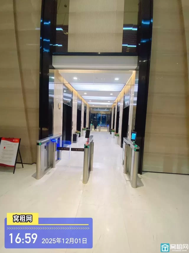 银泰大厦(图14) 银泰大厦(图14)