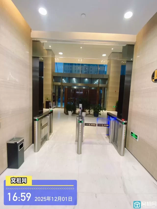 银泰大厦(图15) 银泰大厦(图15)