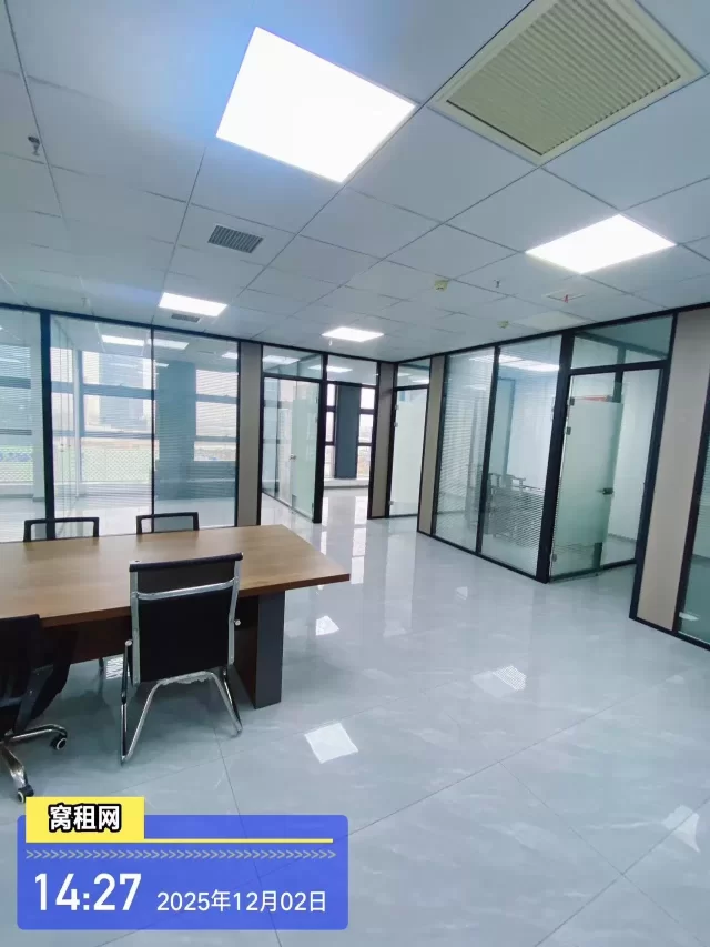 江北地铁4号线出口100米写字楼招租310平米租金13000元