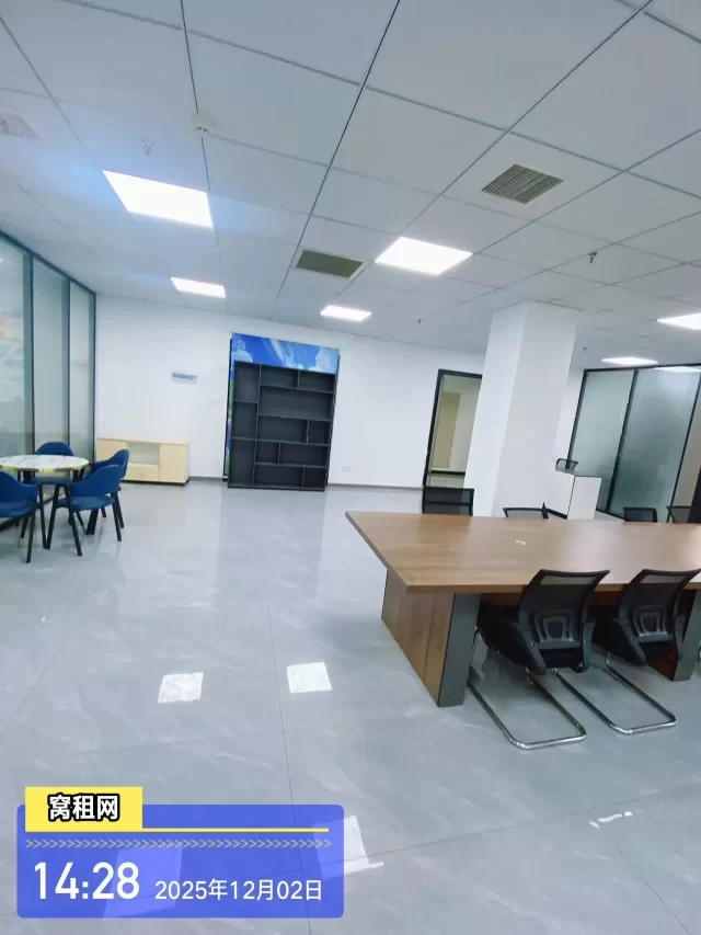 江北地铁4号线出口100米写字楼招租310平米租金13000元