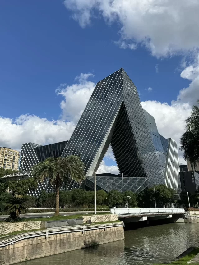 宁波环合中心北面恒创国际大厦127平米精装修办公室出租