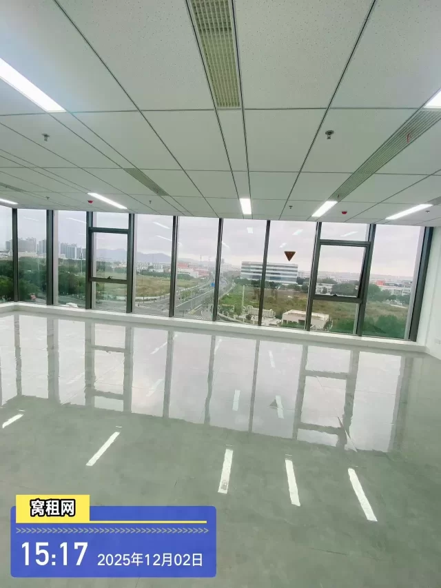 江北庄桥写字楼出租面积152平米，租金7000元一个月