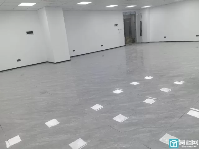 宁波海曙月映澜堂附近博日大厦 210平  电梯口朝南  可配家具、做隔间