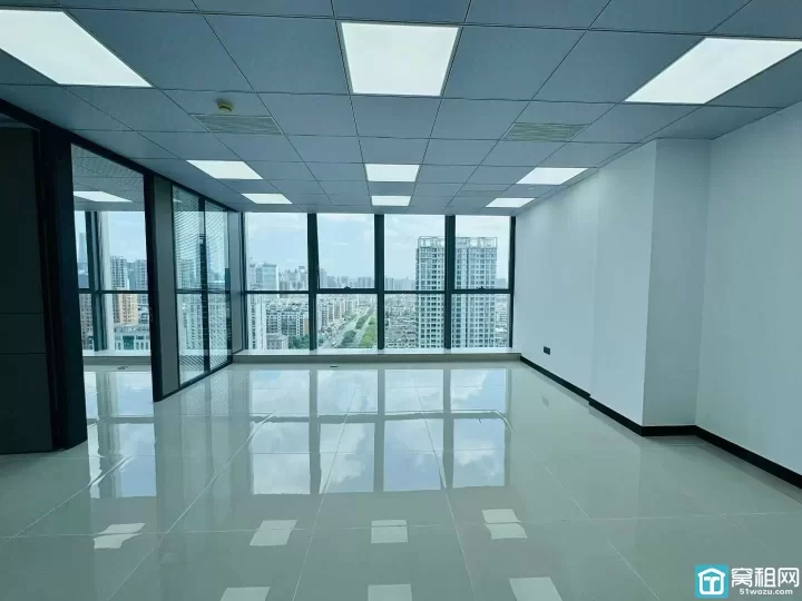 老江东区绿园大厦出租建筑面积125平，特价4999/月，西南双采光