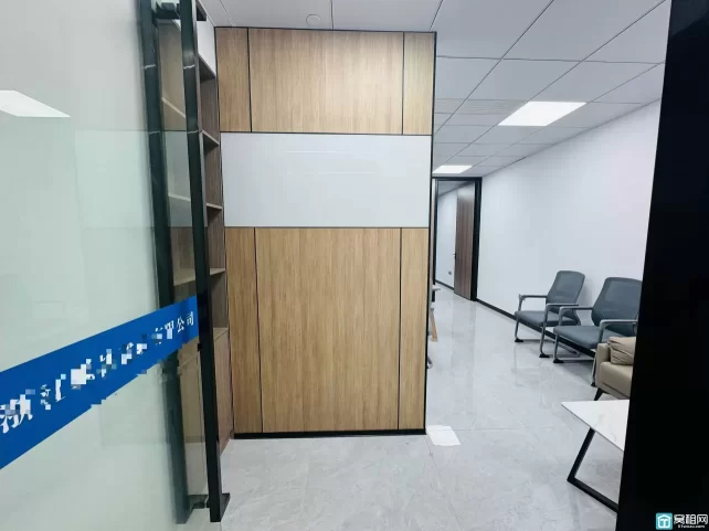 高新区涌金大厦73平带全套办公家具，特价2666