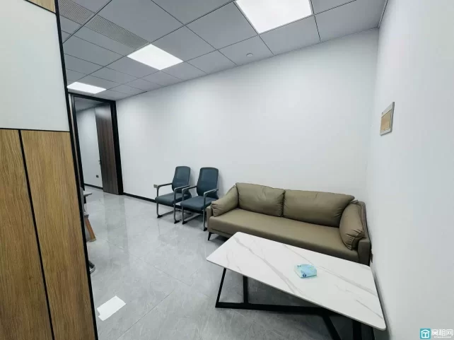 高新区涌金大厦73平带全套办公家具，特价2666