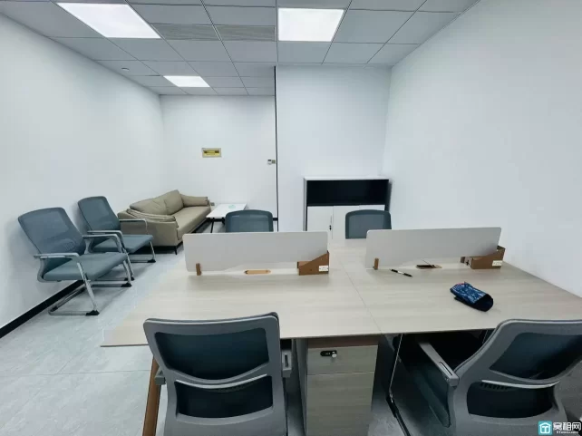 高新区涌金大厦73平带全套办公家具，特价2666