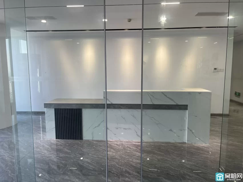 南部商务区天童南路639号办公楼出租603平米办公室地铁口