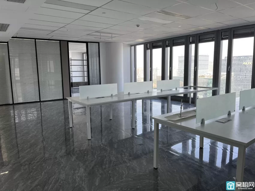 南部商务区天童南路639号办公楼出租603平米办公室地铁口