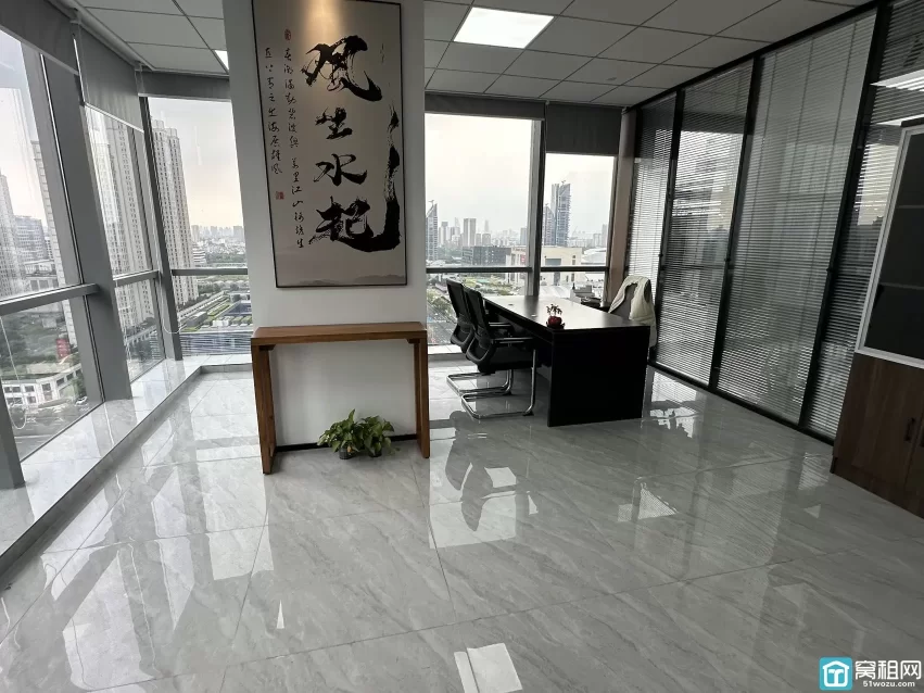 东部新城嘉恒广场B座 175m² 办公室出租单价：2元/m²/天