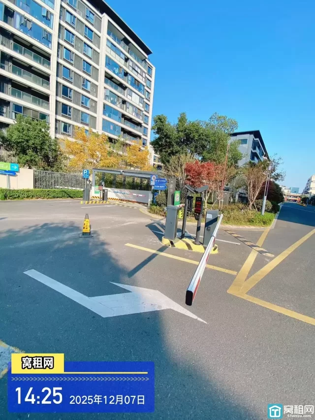 慈城凯投大厦停车费怎么收取？