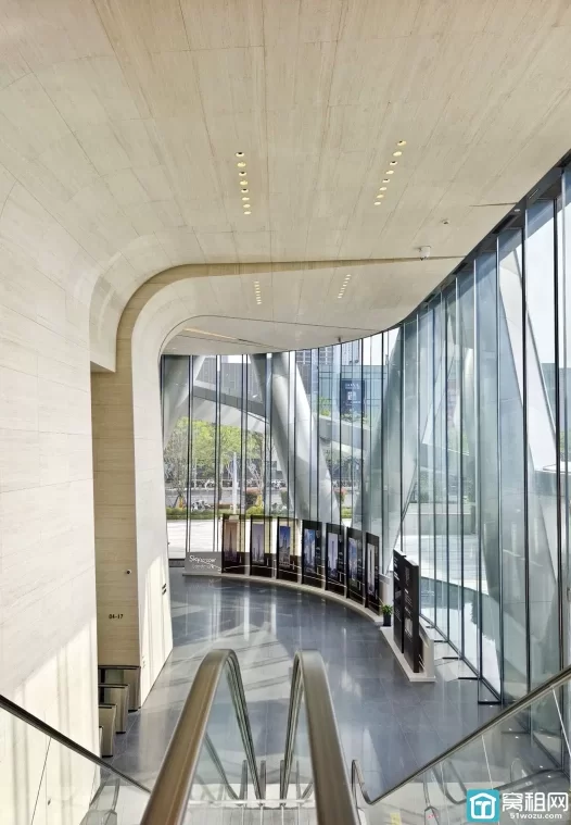 宁波中心大厦431.62平出租租金：52613元/月