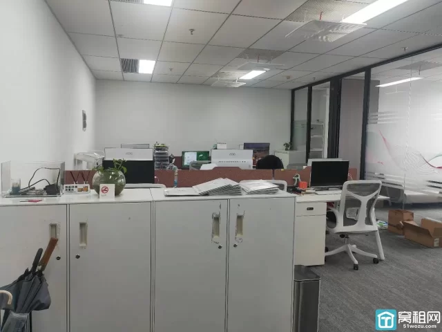 中国电信总公司对面宁波和创大厦写字楼出租141.17平米(图3) 中国电信总公司对面宁波和创大厦写字楼出租141.17平米(图3)