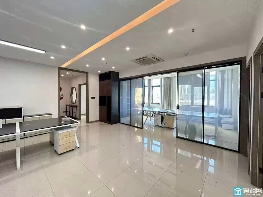 宁波清水桥路611号华城国际150平米办公室出租5000元/月出租