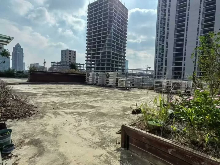 联安红帮大厦190平带装修出租单价：1.7元