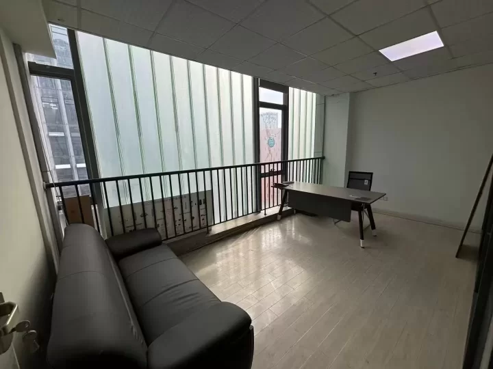 宁波水街利时商务大厦80平精装1隔间朝南3768每月出租