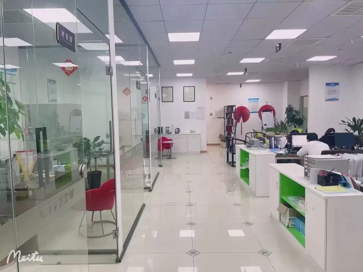 宁波南部商务区爱伊美大厦280平米写字楼出租