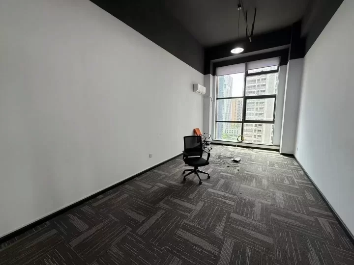 宁波高新区三方大厦503平米电梯口带隔间写字楼出租