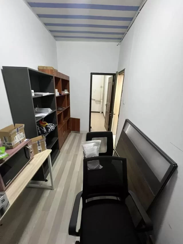 海曙区中央商座110平米办公室出租4785元/月