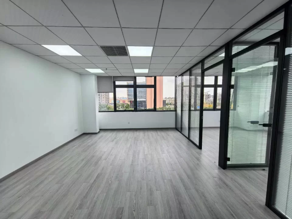 宁波镇海区萌恒大厦118平米精装修办公室出租