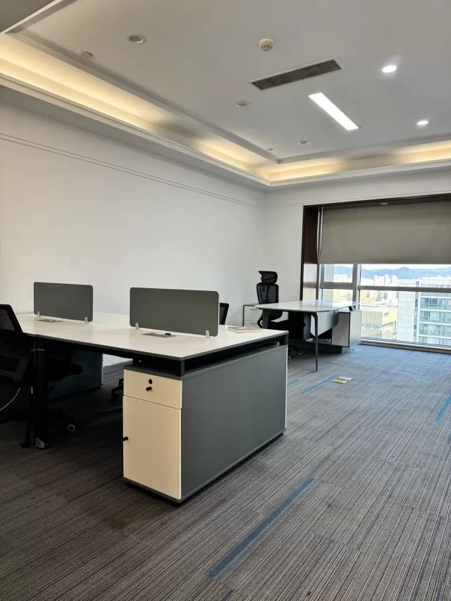 东部新城环合中心1号楼小面积50平米出租4400一个月包物业费水电费