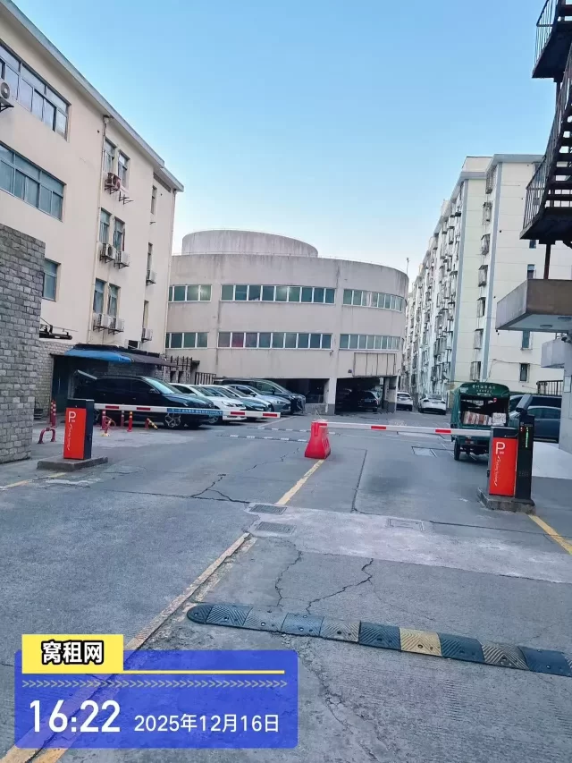 宁波东海曙光大厦写字楼停车费怎么收费的？