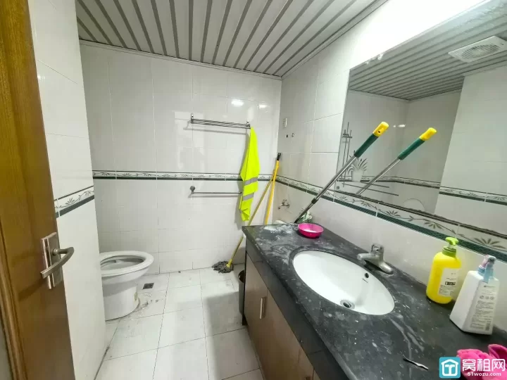 鄞州区江厦桥东地铁口海曙光大厦120平X2复式全新装修招租，可配办公家具