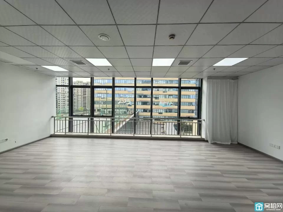 镇海庄市街道萌恒大厦82平米办公室 4350元出租大通间 朝南 精装