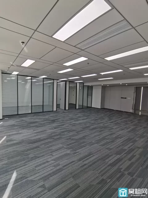 宁波火车站附近月湖金汇大厦215平，朝南，精装两隔间，全新装修11771元/月租金