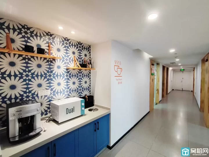 房东特价直租，海曙南苑饭店，小面积42平一价全包！可配家具