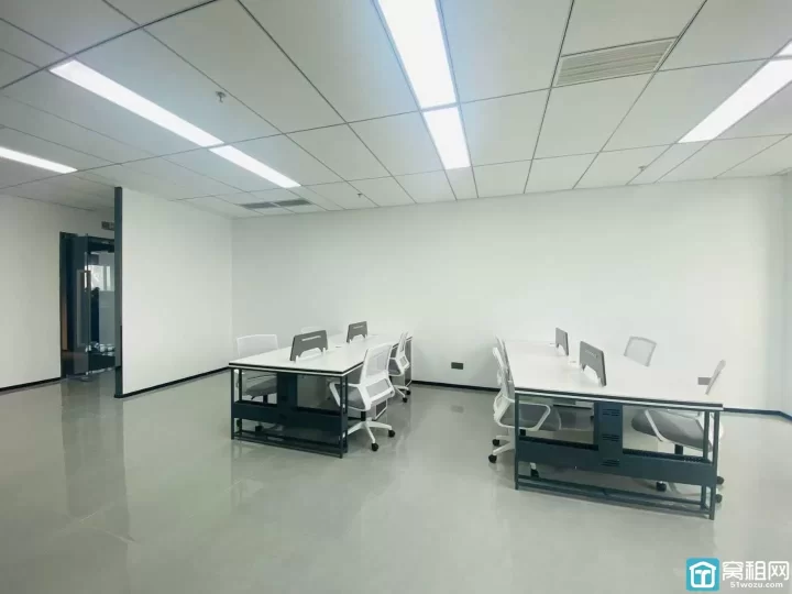 江北湾头山姆超市旁星湖中心面积145平方 好楼层看湖景7800元租金