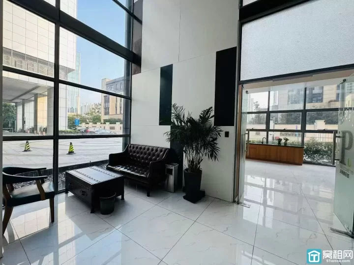 宁波人才市场对面东轩大厦80平 东南朝向 含税价格出租！