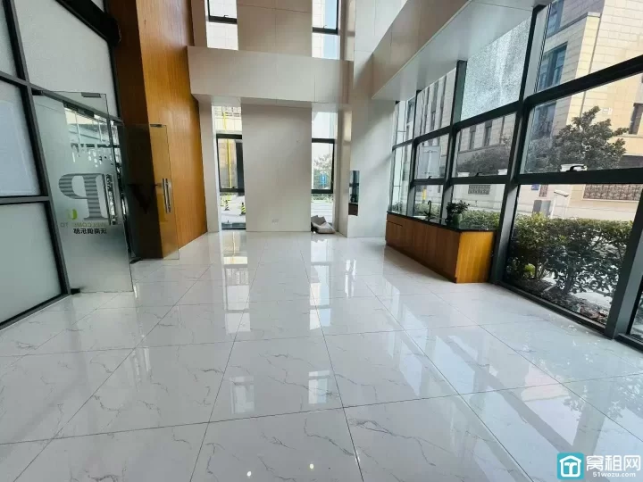 宁波人才市场对面东轩大厦80平 东南朝向 含税价格出租！