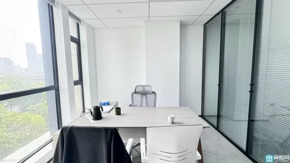 宁波和丰广场对面供销大厦105平方高端楼宇品质落地采光朝南办公室