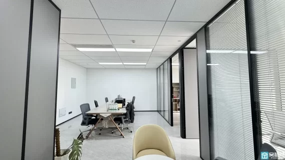 宁波和丰广场对面供销大厦105平方高端楼宇品质落地采光朝南办公室