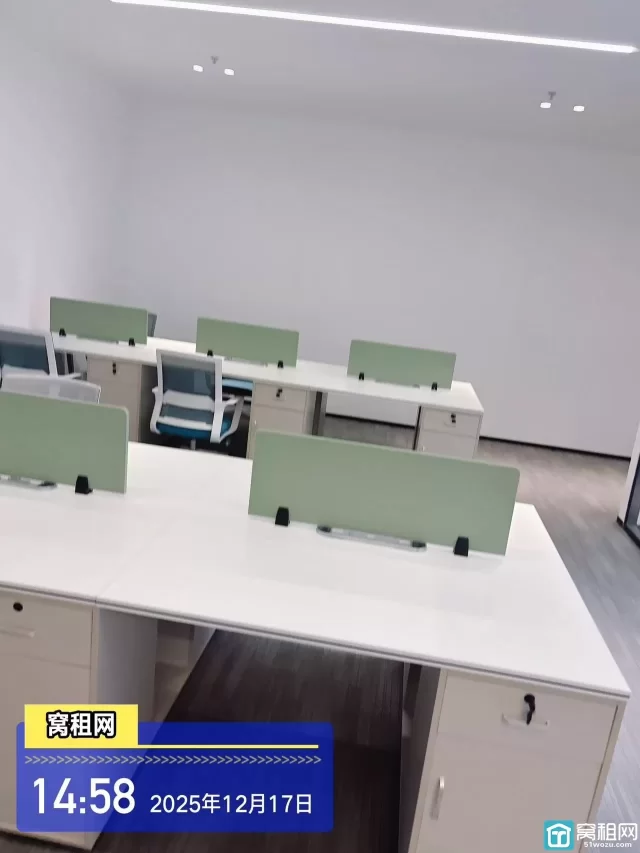 南部商务区临近地铁8号线 直线距离100米三龙大厦朝北办公室出租