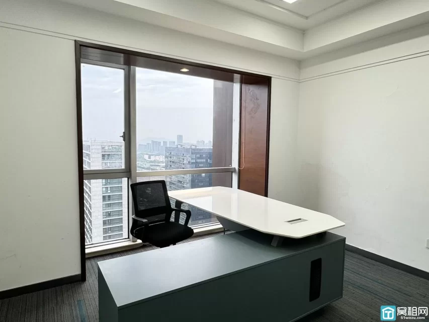 东部新城环合中心48平小面积众创空间办公室租金4280元包含物业费水电费