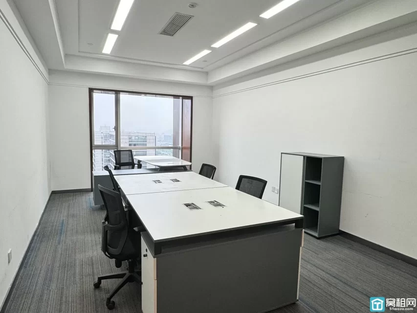 东部新城环合中心48平小面积众创空间办公室租金4280元包含物业费水电费