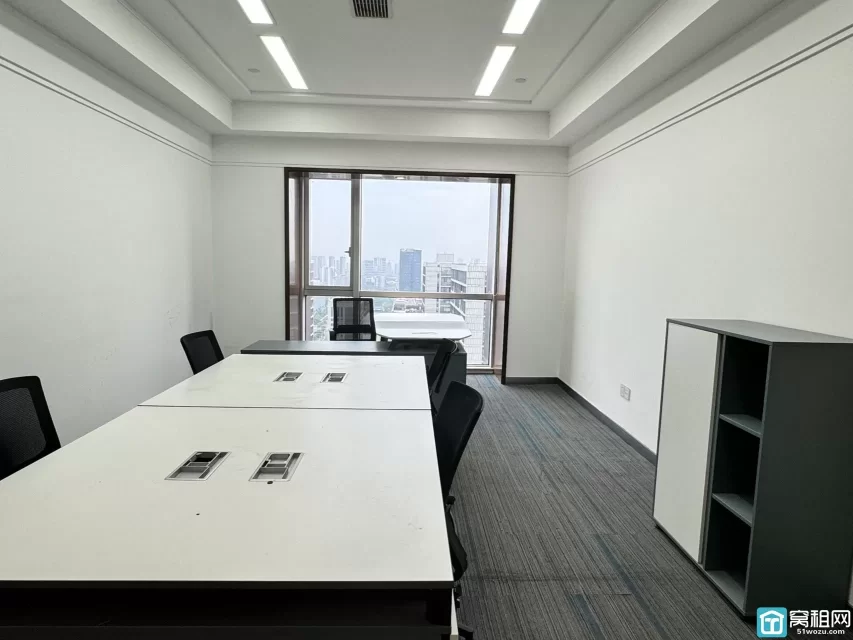 东部新城环合中心48平小面积众创空间办公室租金4280元包含物业费水电费